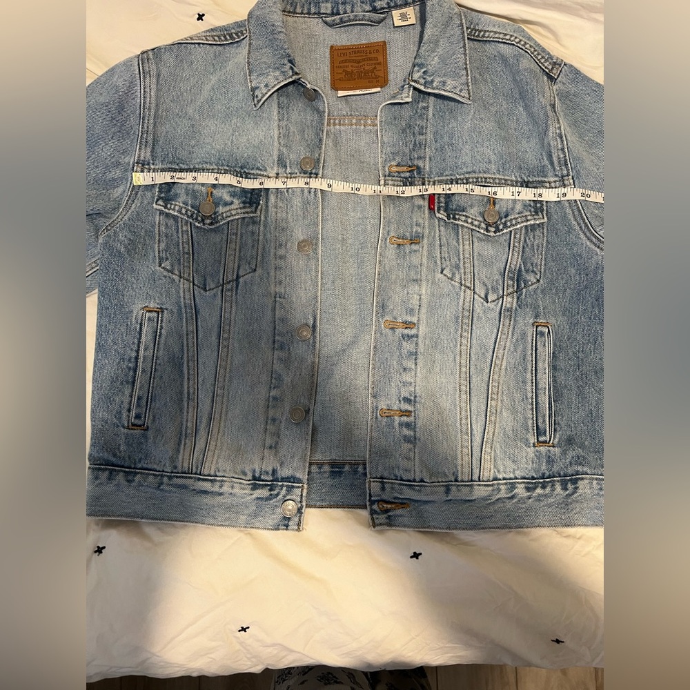 Levi’s Premium Trucker Denim Jacket – Light Wash, Water<Less, Size M - Picture 5 of 10